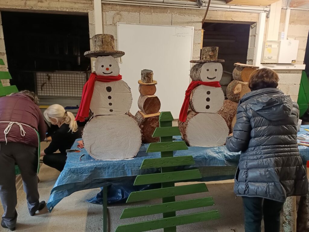 Atelier décos de Noël commune de Bonnay